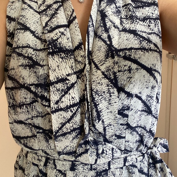 Forever 21 dress sleeveless perfect for spring. - Picture 6 of 6